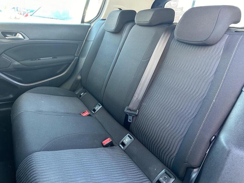 Used Peugeot 308 2015 for sale - 76430473: Photo 29