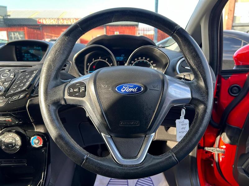 Used Ford Fiesta 2014 for sale - 76396564: Photo 18
