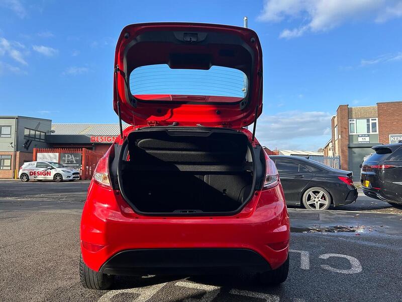 Used Ford Fiesta 2014 for sale - 76396564: Photo 26