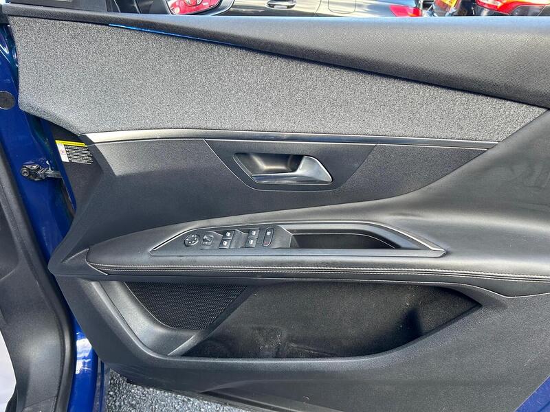 Used Peugeot 3008 2017 for sale - 76626996: Photo 24