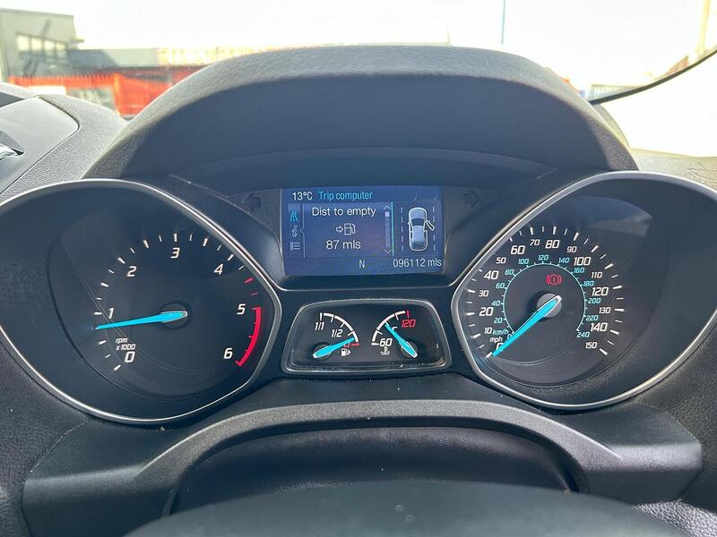 Used Ford Kuga 2015 for sale - 76106308: Photo 20