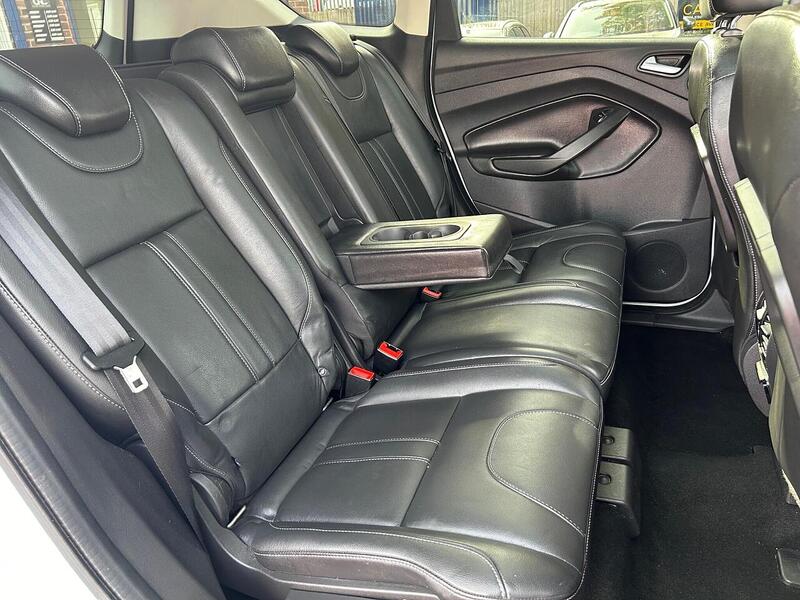 Used Ford Kuga 2015 for sale - 76106308: Photo 23