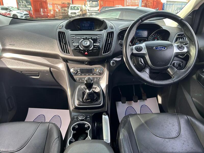 Used Ford Kuga 2015 for sale - 76106308: Photo 24
