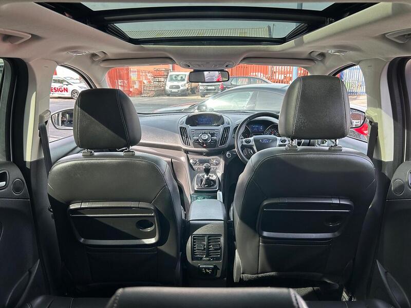 Used Ford Kuga 2015 for sale - 76106308: Photo 29