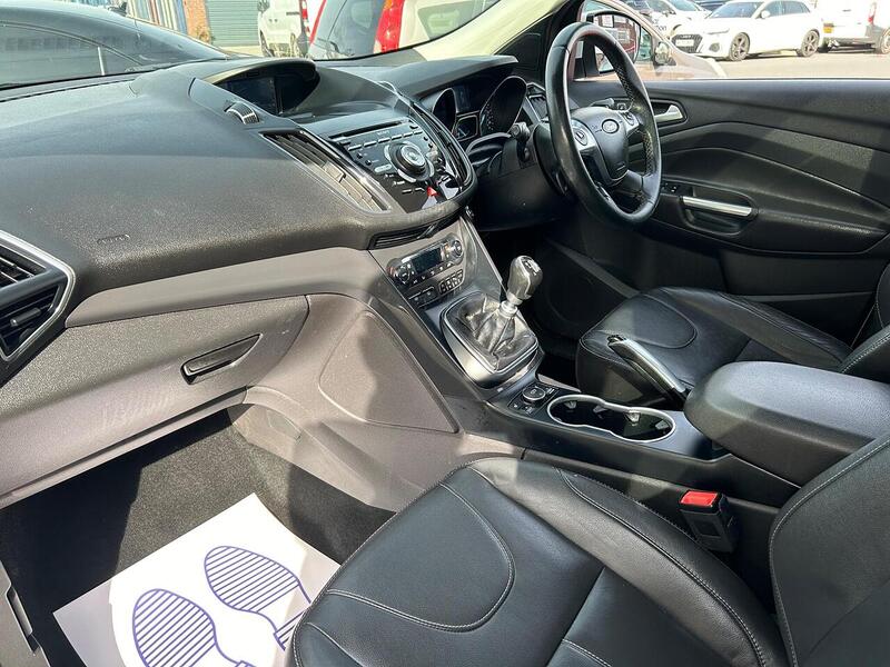 Used Ford Kuga 2015 for sale - 76106308: Photo 38