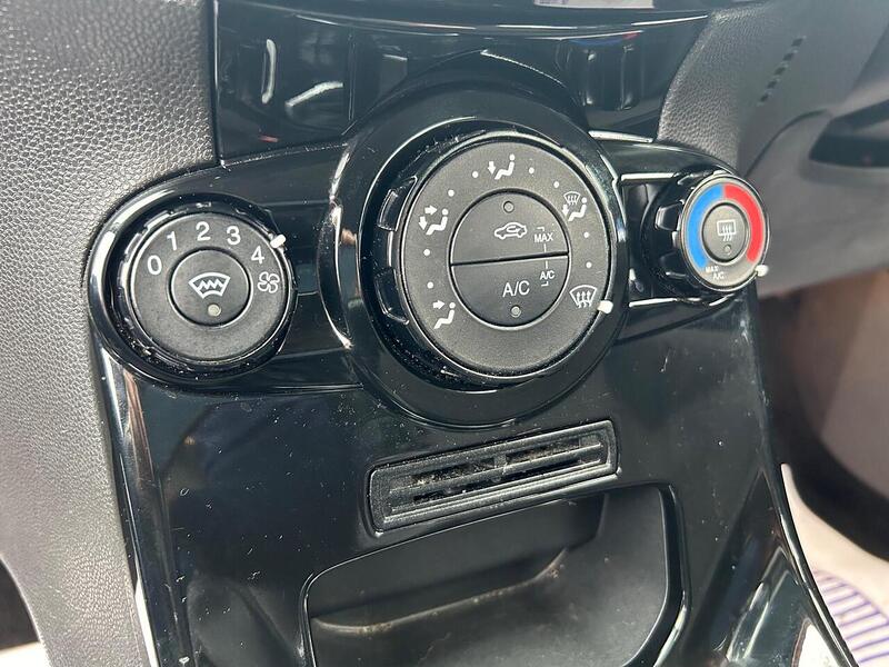 Used Ford Fiesta 2016 for sale - 76578139: Photo 35