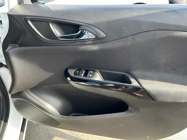 Used Vauxhall Corsa 2015 for sale - 75343815: Photo 20