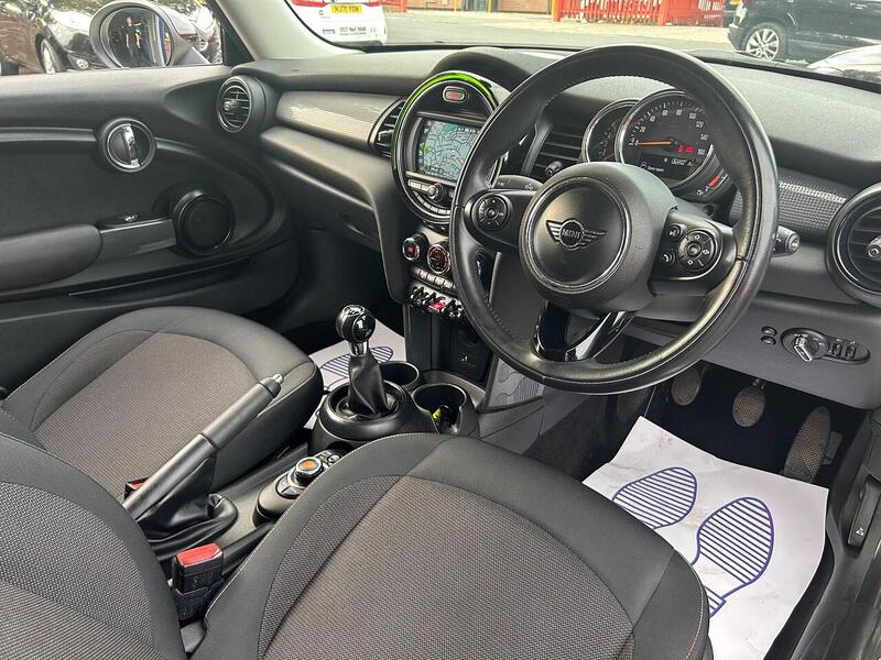 Used MINI Hatch 2018 for sale - 76119369: Photo 16