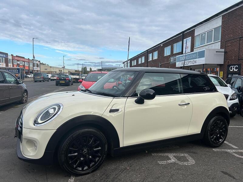 Used MINI Hatch 2018 for sale - 76119369: Photo 5
