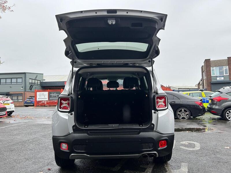 Used Jeep Renegade 2015 for sale - 76403243: Photo 27