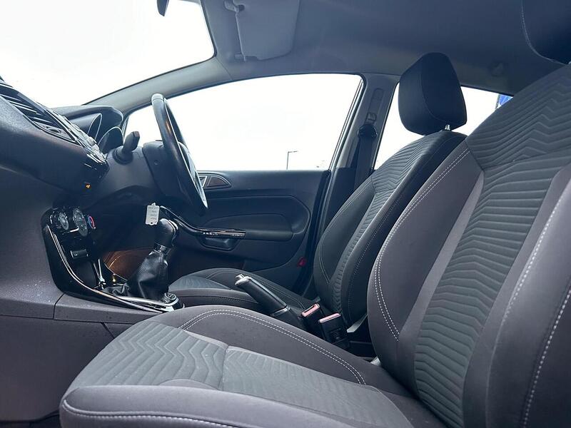 Used Ford Fiesta 2017 for sale - 76879350: Photo 32