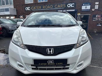 Used Honda Jazz 2014 for sale - 76426354: Photo