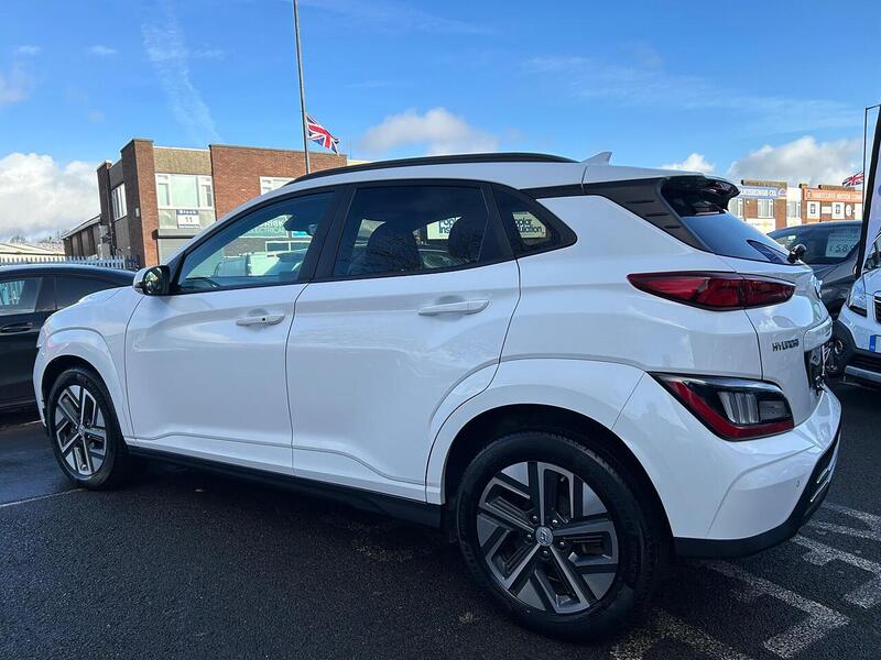 Used Hyundai KONA 2022 for sale - 76559543: Photo 4