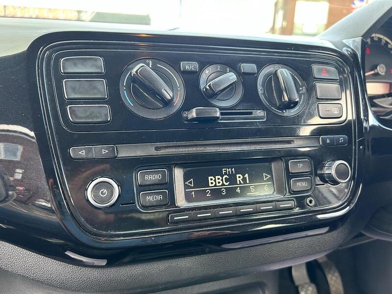 Used Volkswagen up! for sale - 77298380: Photo 24