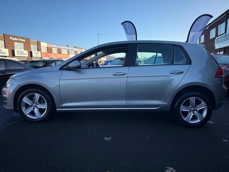 Used Volkswagen Golf 2015 for sale - 76778064: Photo 6