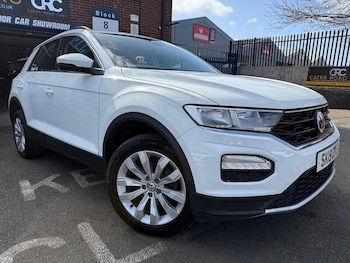 Used Volkswagen T-Roc 2019 for sale - 77821957: Photo