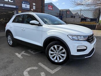 Used Volkswagen T-Roc 2019 for sale - 77821957: Photo