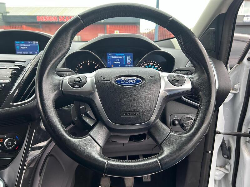 Used Ford Kuga 2014 for sale - 76605225: Photo 29