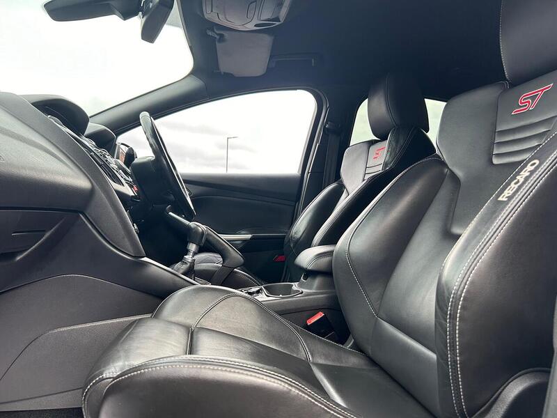 Used Ford Focus 2012 for sale - 76148378: Photo 32