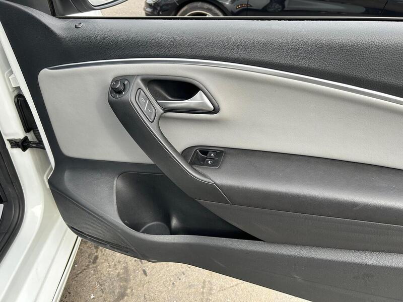 Used Volkswagen Polo 2016 for sale - 77990175: Photo 24