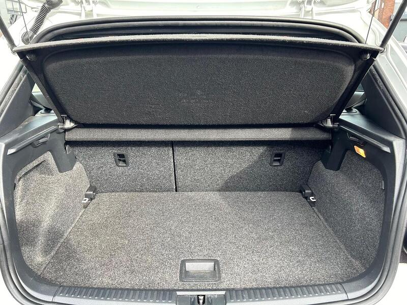 Used Volkswagen Polo 2016 for sale - 77990175: Photo 28