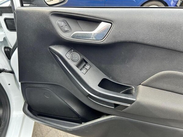 Used Ford Fiesta 2017 for sale - 74927708: Photo 20