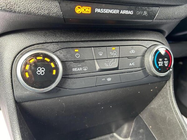 Used Ford Fiesta 2017 for sale - 74927708: Photo 35