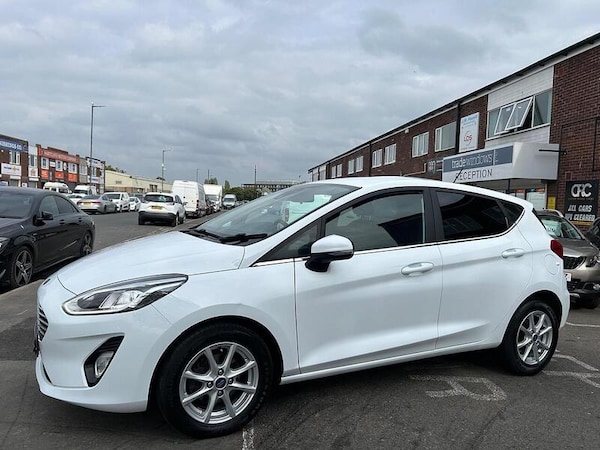 Used Ford Fiesta 2017 for sale - 74927708: Photo 5