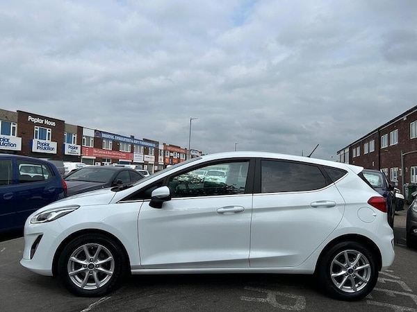Used Ford Fiesta 2017 for sale - 74927708: Photo 6