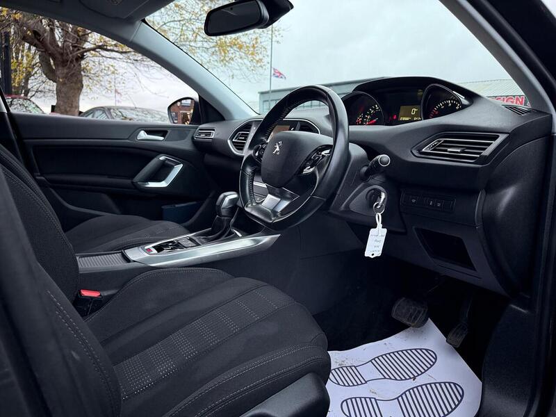 Used Peugeot 308 2017 for sale - 76720012: Photo 16