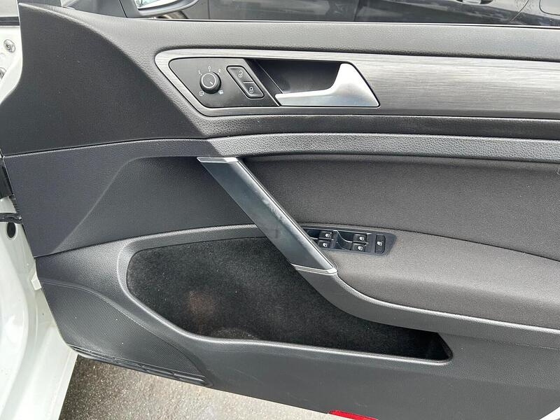 Used Volkswagen Golf 2019 for sale - 77535593: Photo 23