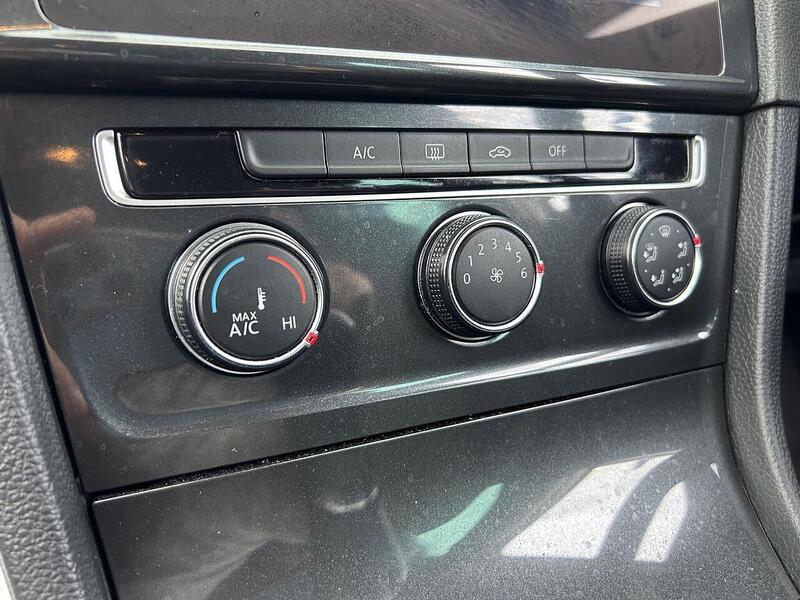 Used Volkswagen Golf 2019 for sale - 77535593: Photo 35