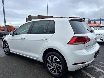 Used Volkswagen Golf 2019 for sale - 77535593: Photo