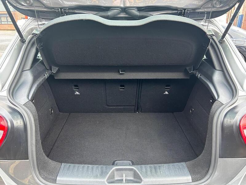 Used Mercedes-Benz A-Class 2014 for sale - 77651131: Photo 32