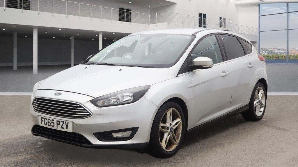 Used Ford Focus 2015 for sale - 77331201: Photo 2
