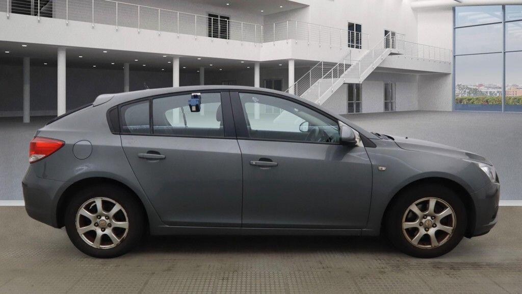 Used Chevrolet Cruze 2012 for sale - 77230638: Photo 9