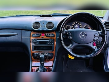 Used Mercedes-Benz CLK 2002 for sale - 76370129: Photo