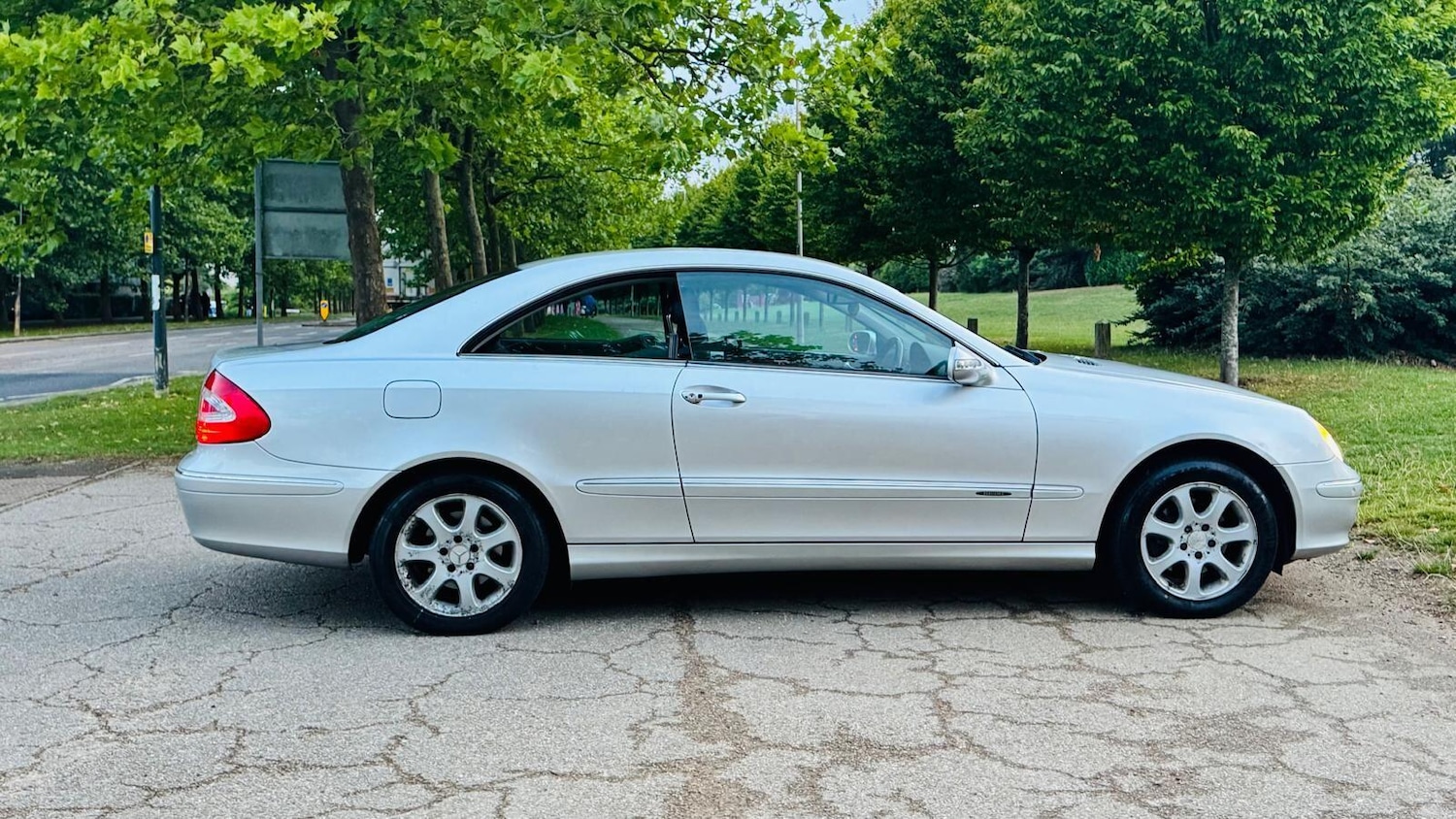 Used Mercedes-Benz CLK 2002 for sale - 76370129: Photo 7