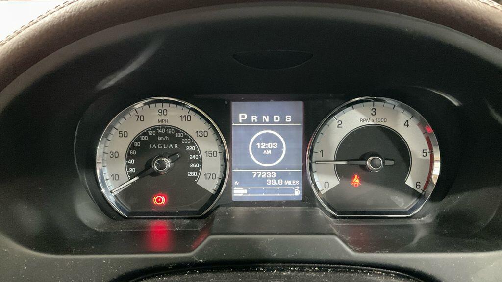 Used Jaguar XF 2010 for sale - 76360771: Photo 3