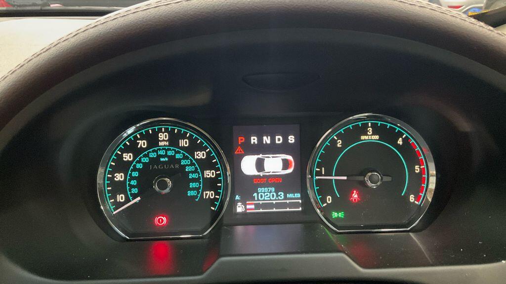 Used Jaguar XF 2012 for sale - 77637828: Photo 4