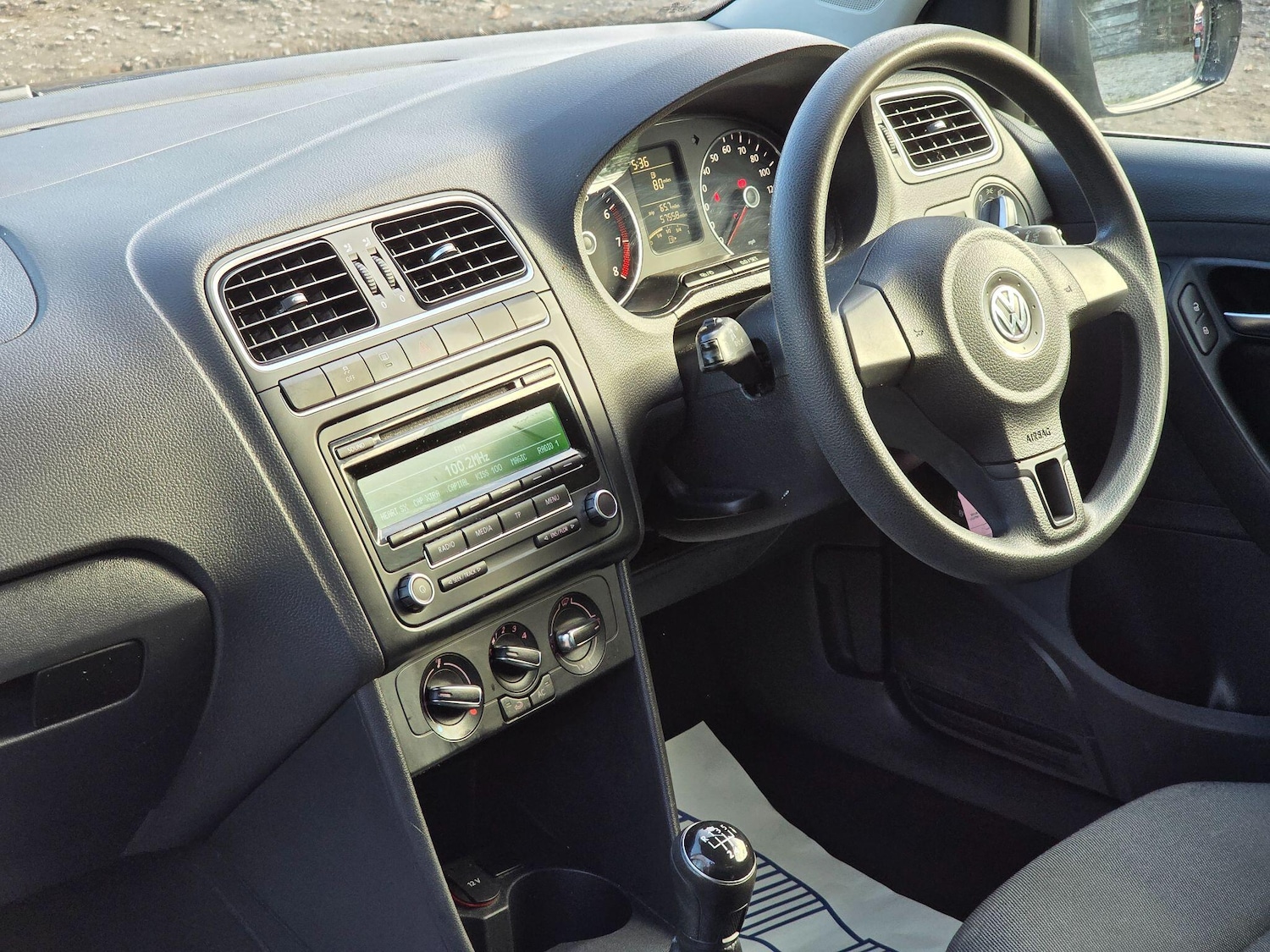 Used Volkswagen Polo 2013 for sale - 76371320: Photo 3