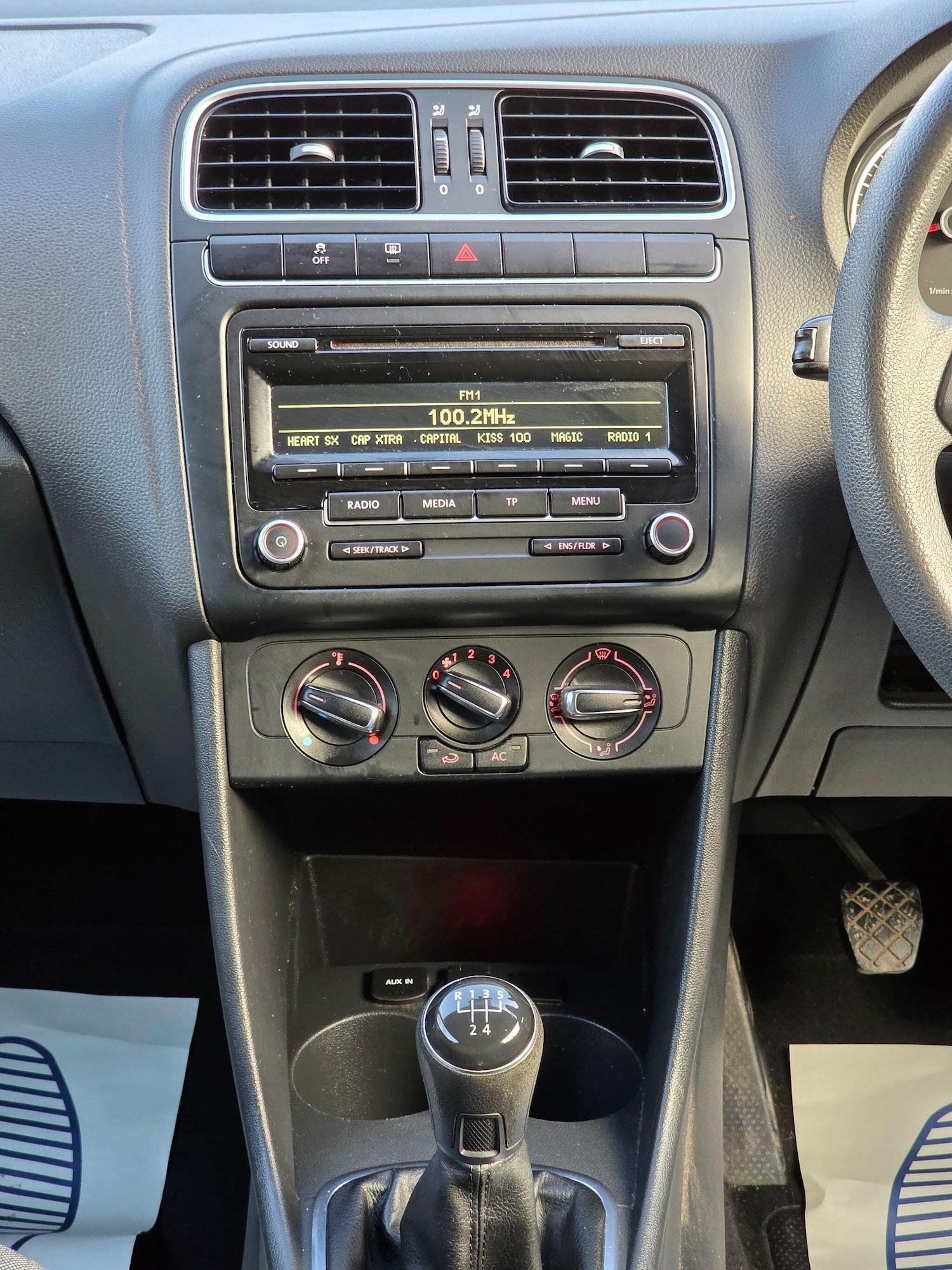 Used Volkswagen Polo 2013 for sale - 76371320: Photo 4