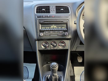 Used Volkswagen Polo 2013 for sale - 76371320: Photo