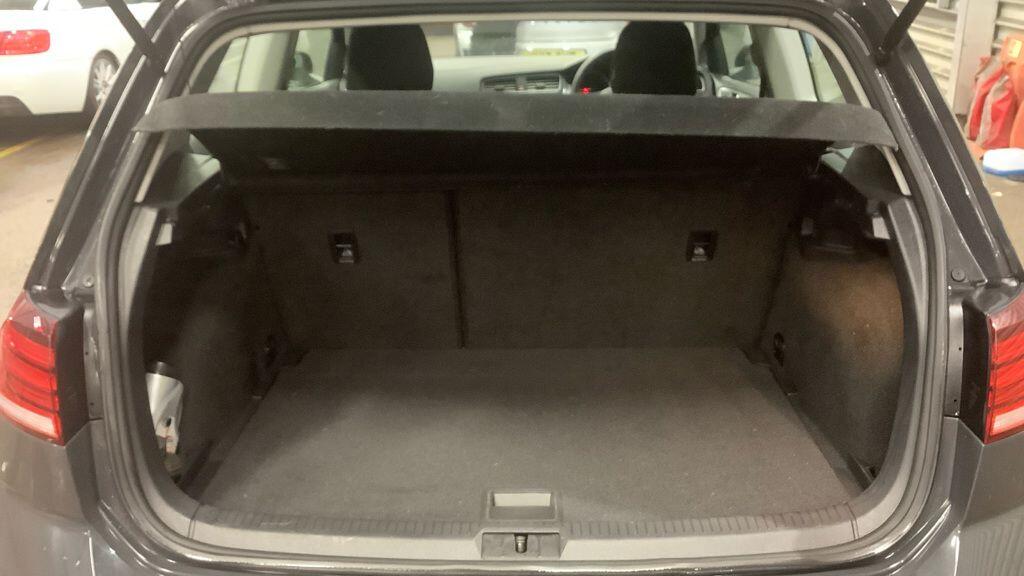 Used Volkswagen Golf 2017 for sale - 76606822: Photo 15