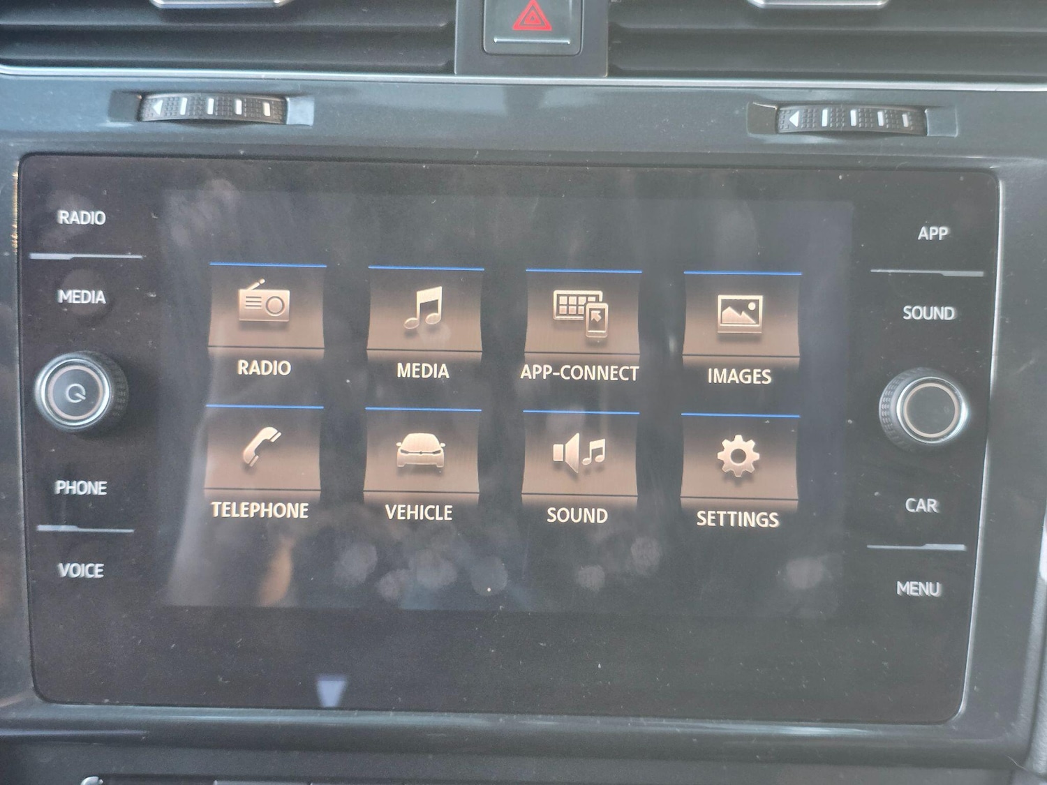 Used Volkswagen Golf 2017 for sale - 76606822: Photo 43