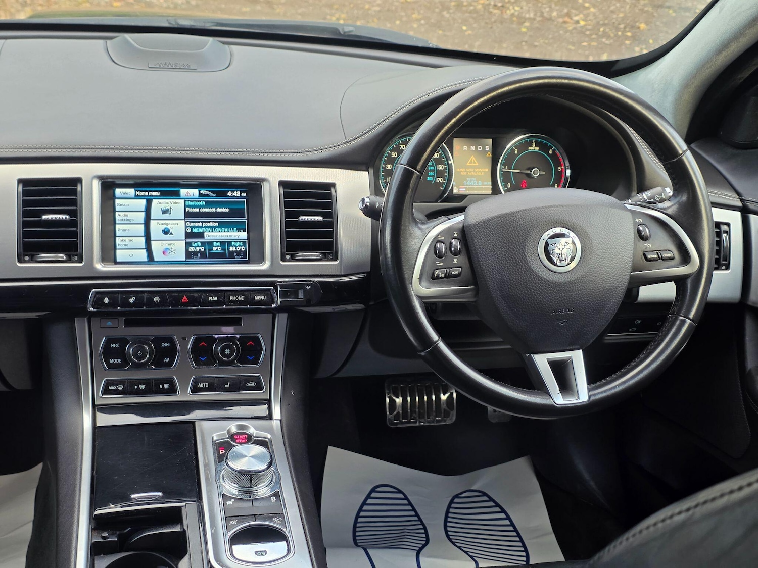Used Jaguar XF 2013 for sale - 76371656: Photo 5