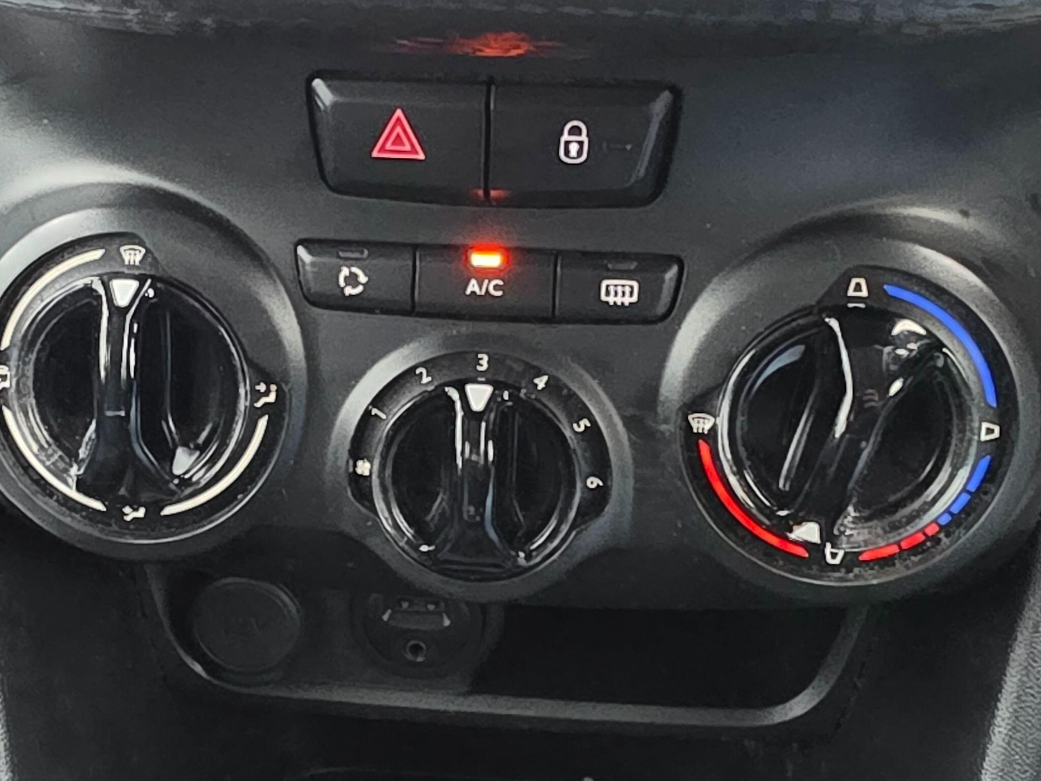 Used Peugeot 2008 2018 for sale - 76527672: Photo 23