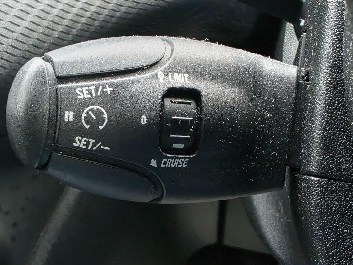 Used Peugeot 2008 2018 for sale - 76527672: Photo 40