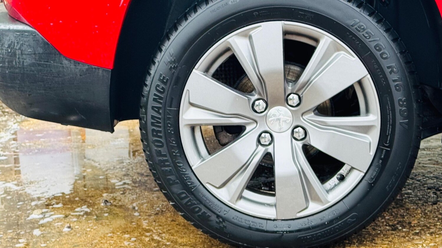 Used Peugeot 2008 2018 for sale - 76527672: Photo 46