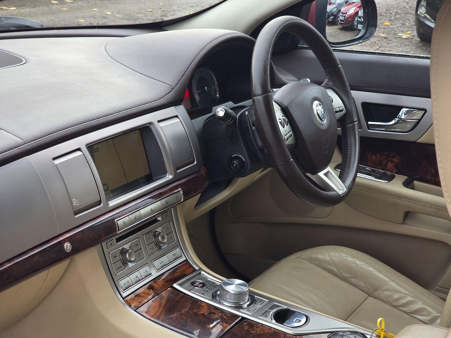 Used Jaguar XF 2010 for sale - 76976717: Photo 15